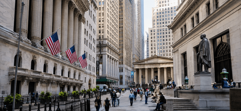 US stocks and the economy seem to moving in opposite directions: here’s why